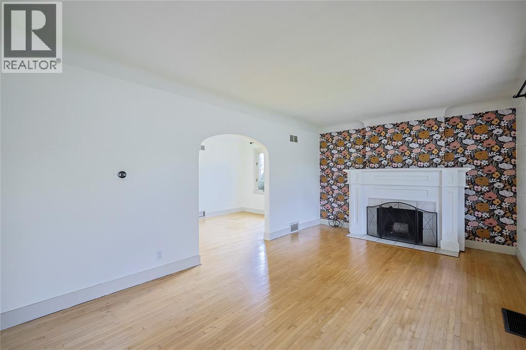 281 HILL STREET, St Clair — photo 7