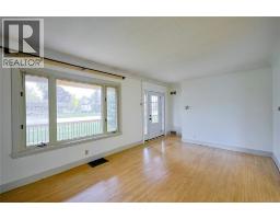 281 Hill Street, St Clair, ON N0N1G0 Photo 9