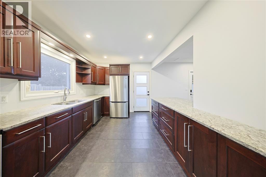 281 HILL STREET, St Clair — photo 11