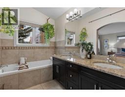 6614 Bowness Road Nw, Calgary, AB T3B0G1 Photo 26