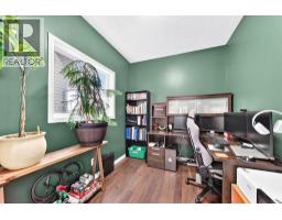 Bedroom - 2132 Reunion Square Nw, Airdrie, AB T4B0Y9 Photo 9