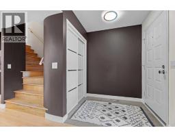 Primary Bedroom - 216 4 Avenue Ne, Calgary, AB T2E0J1 Photo 6