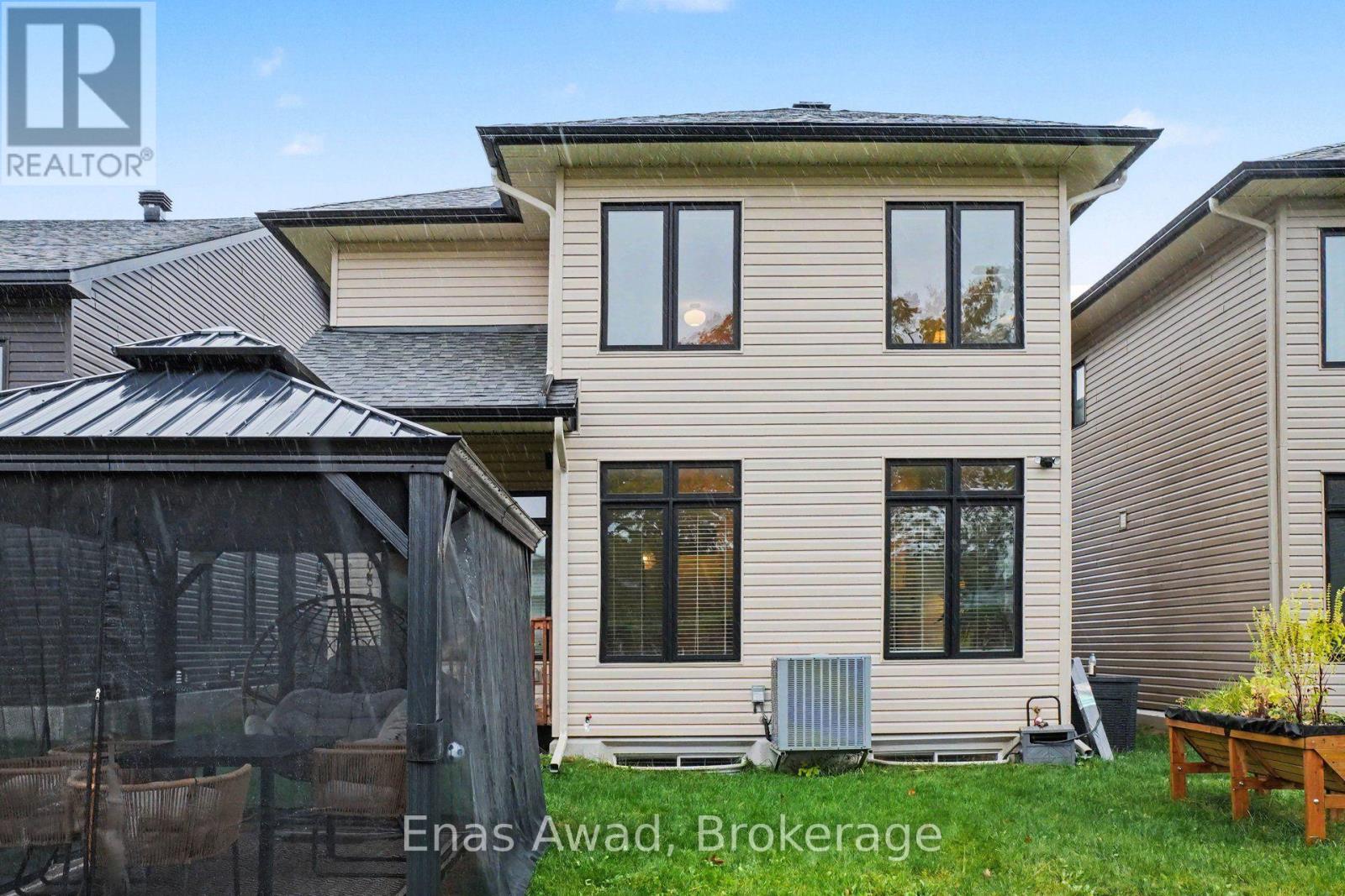 207 Bristol Crescent — photo 21