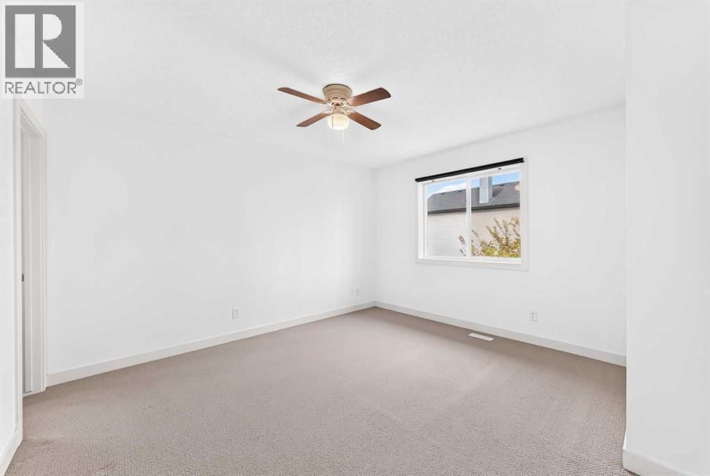 210 Brightonstone Green SE photo 17