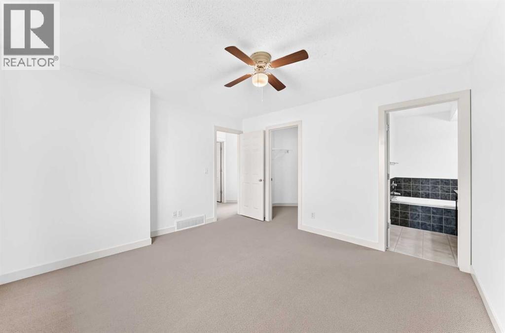 210 Brightonstone Green SE photo 20