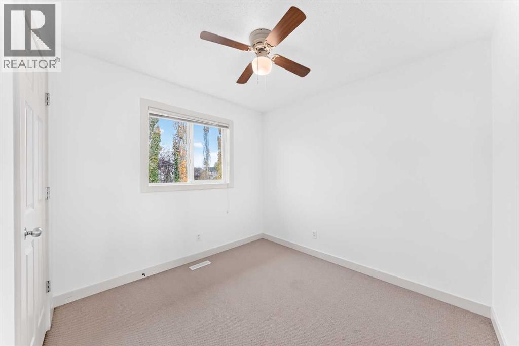 210 Brightonstone Green SE photo 24