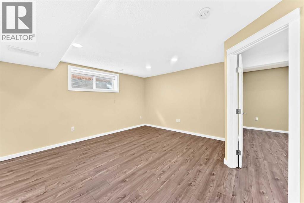 210 Brightonstone Green SE photo 31