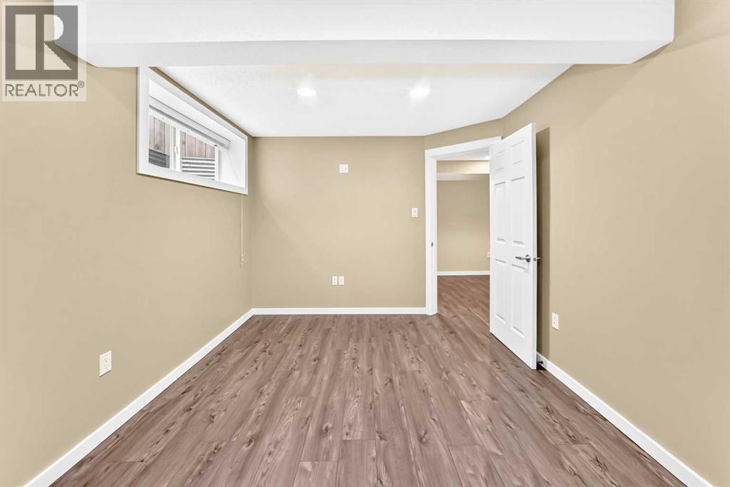 210 Brightonstone Green SE photo 33