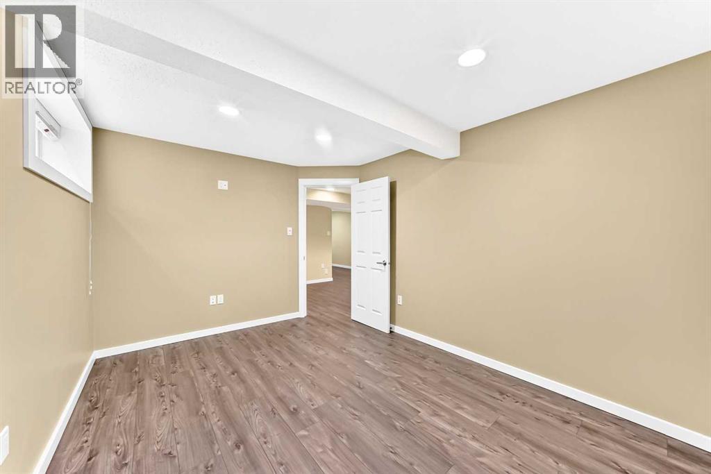 210 Brightonstone Green SE photo 34