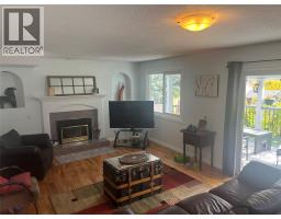 Living room - 439 Laurier Drive, Kamloops, BC V1S1C2 Photo 11