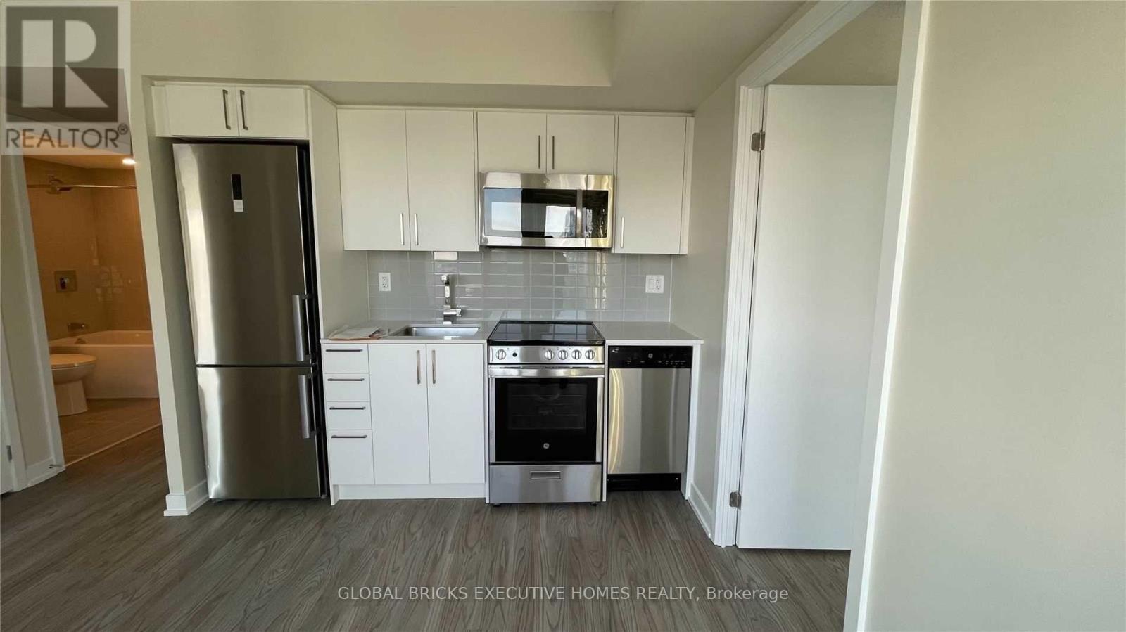 1301 - 38 MONTE KWINTER COURT, Toronto (Clanton Park) — photo 2