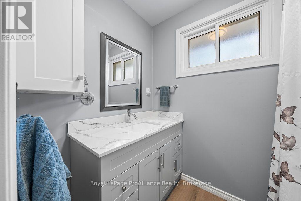 159 Singleton Drive, Belleville, ON photo 32