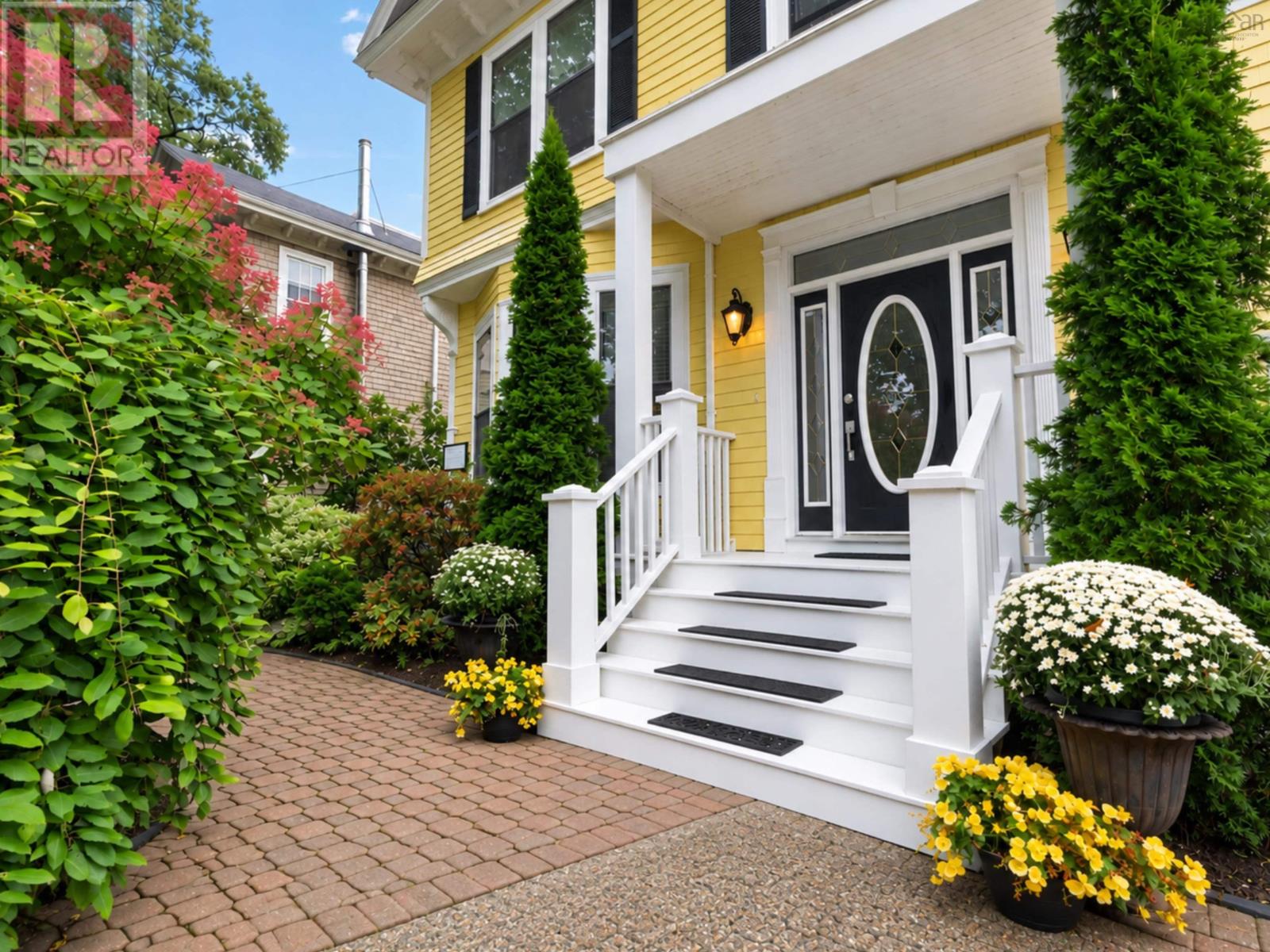 602 Francklyn Street - 1