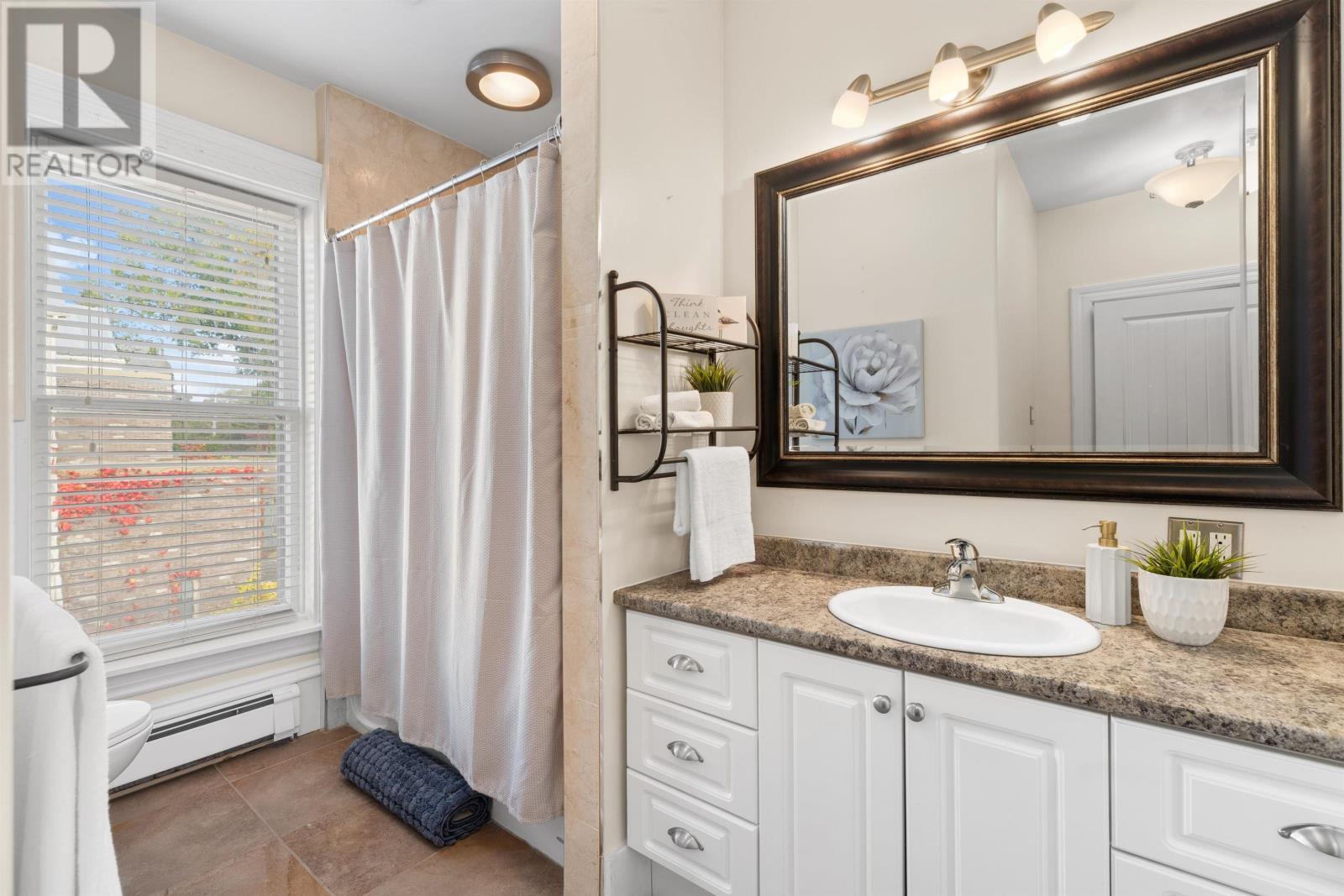 602 Francklyn Street - 45