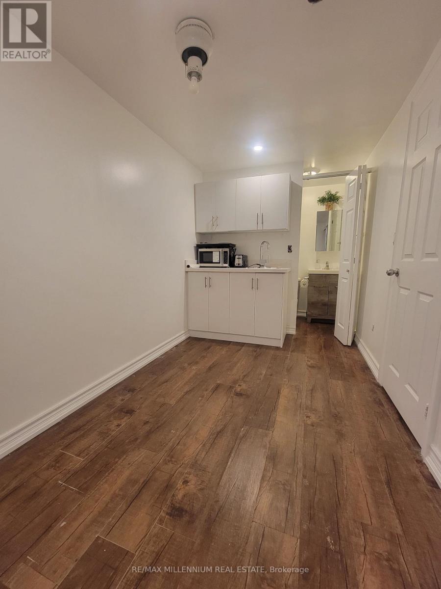 LOWER #2 - 66 OVERLORD CRESCENT, Toronto (Malvern) — photo 3