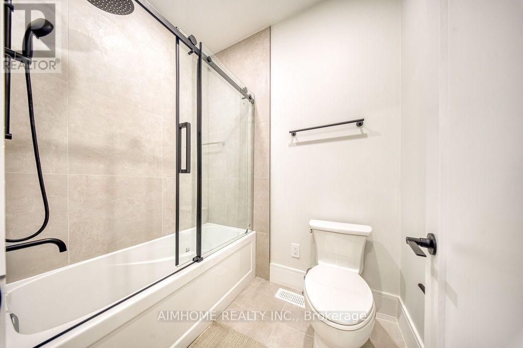 21 Shadbolt Court, Markham, ON photo 43