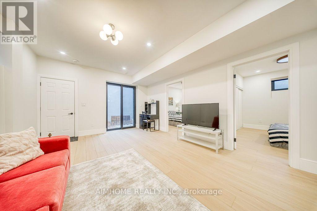 21 Shadbolt Court, Markham, ON photo 48