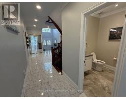 (upper) - 63a Roosevelt Drive, Richmond Hill, ON L4C6V2 Photo 14