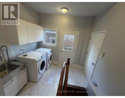 (upper) - 63a Roosevelt Drive, Richmond Hill, ON L4C6V2 Photo 16