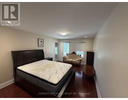 (upper) - 63a Roosevelt Drive, Richmond Hill, ON L4C6V2 Photo 32