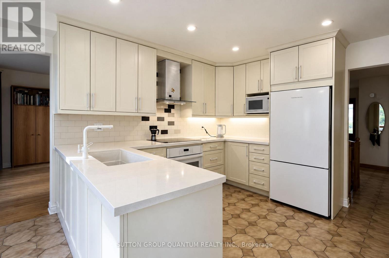 5254 CHARNWOOD CRESCENT, Mississauga (East Credit) — photo 4
