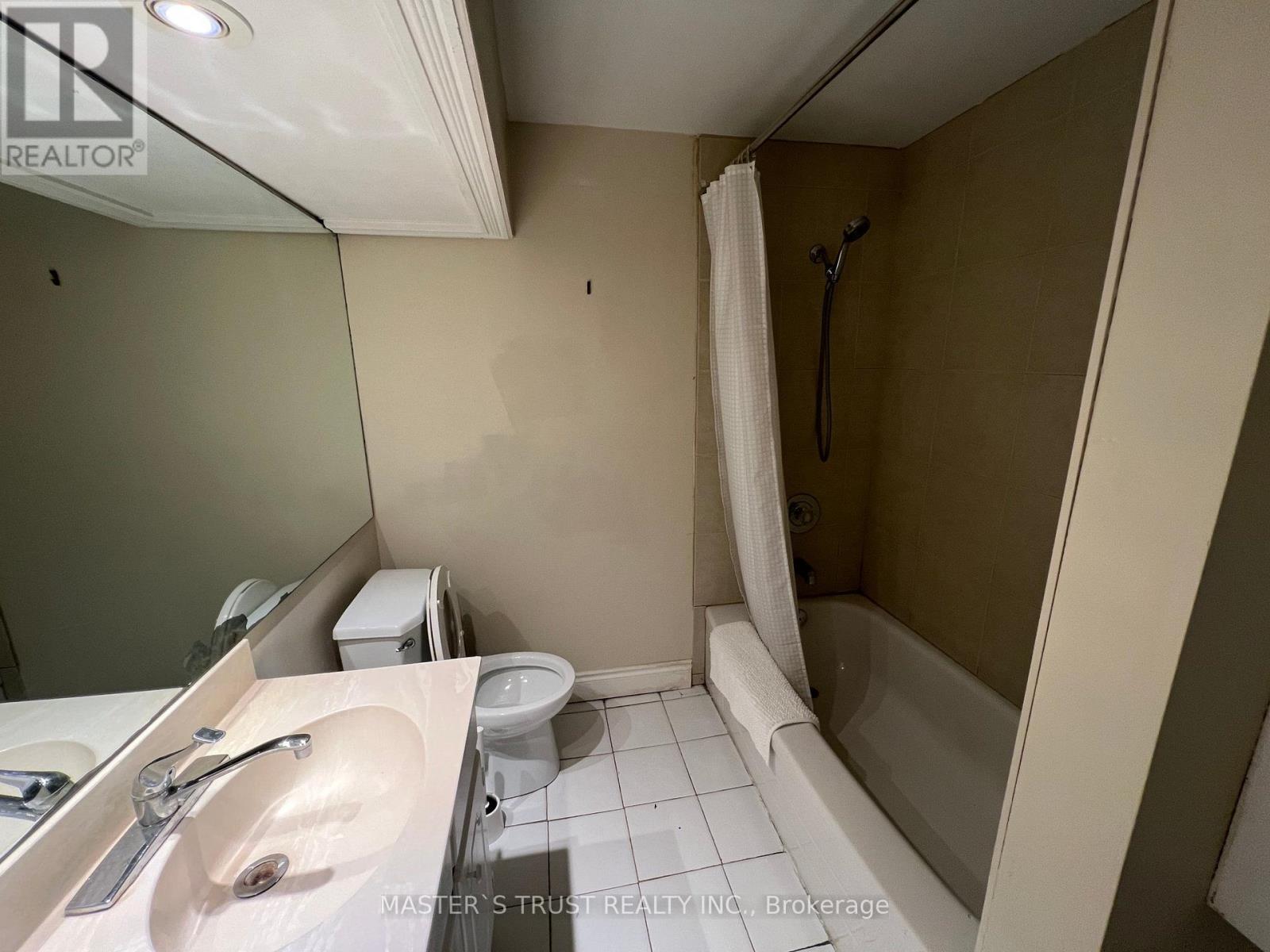 3145 IBBESTON CRESCENT, Mississauga (Erindale)