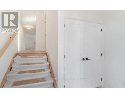 Mud room - 8 Santa Barbra Lane, Halton Hills, ON L7G0P7 Photo 6
