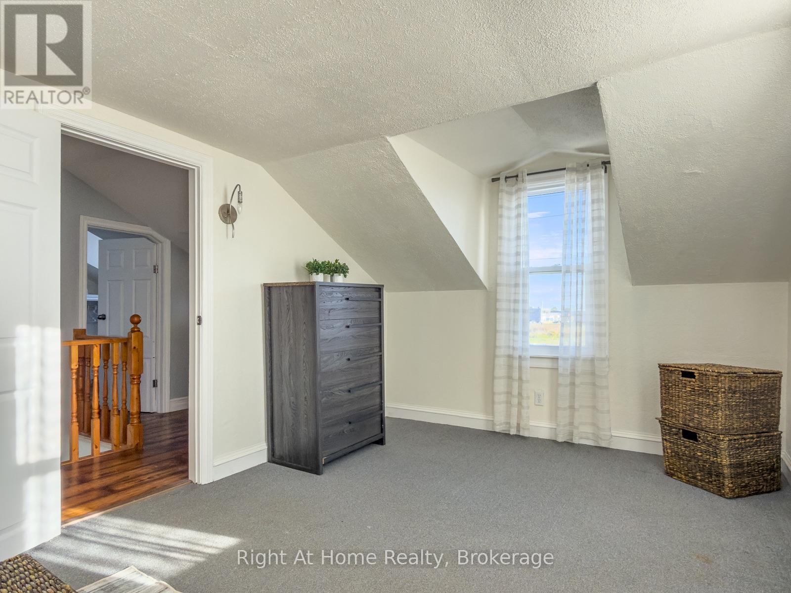 166 CATHARINE STREET - 16