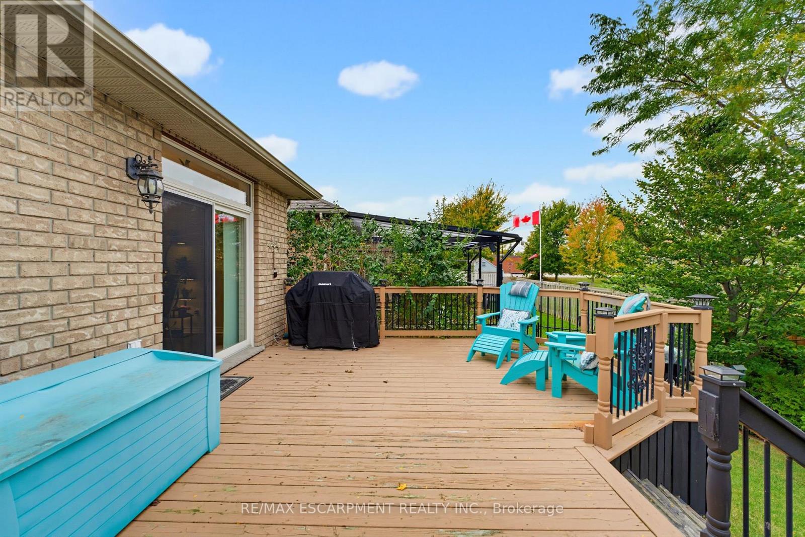 39 OAK CRESCENT - 32