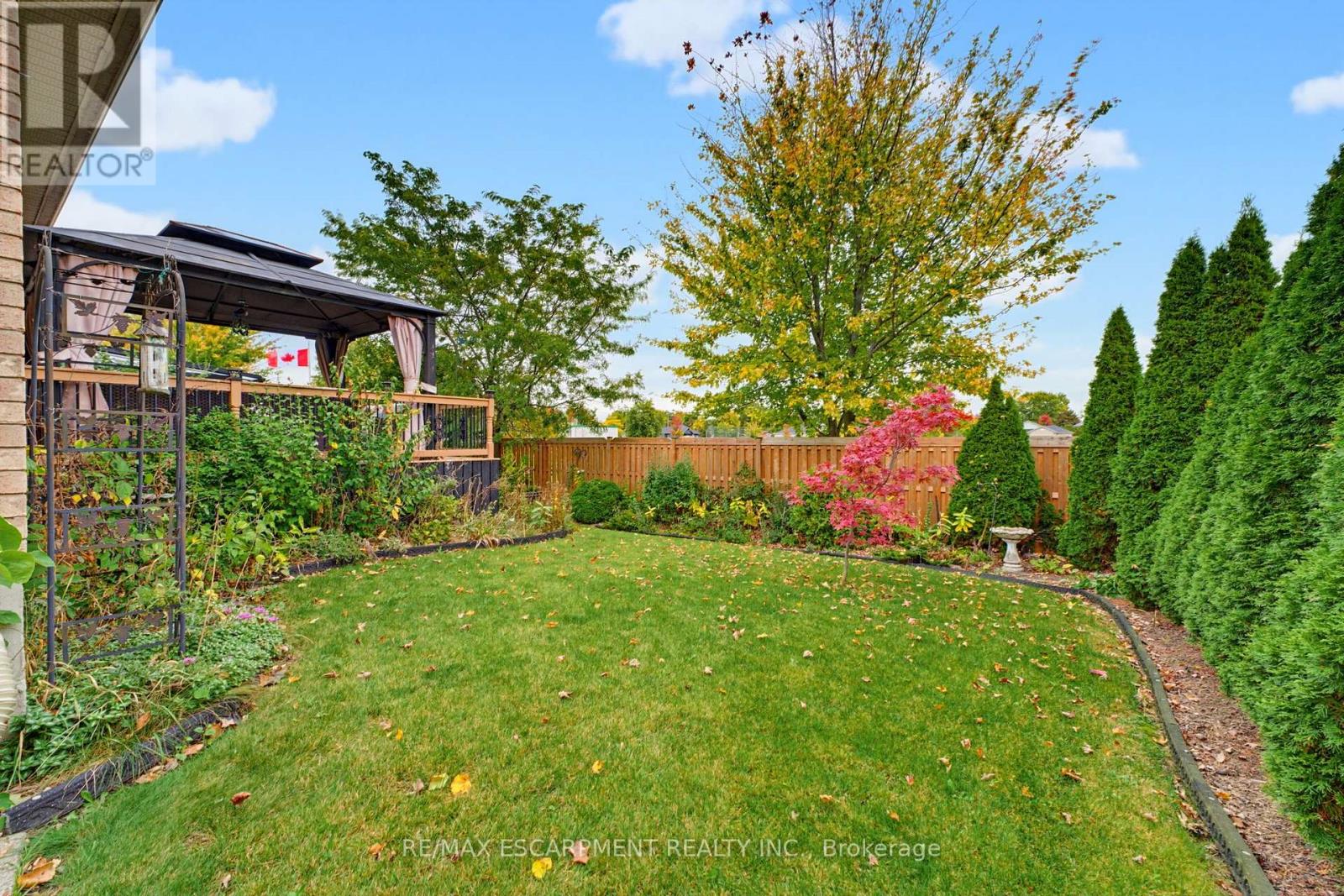39 OAK CRESCENT - 34