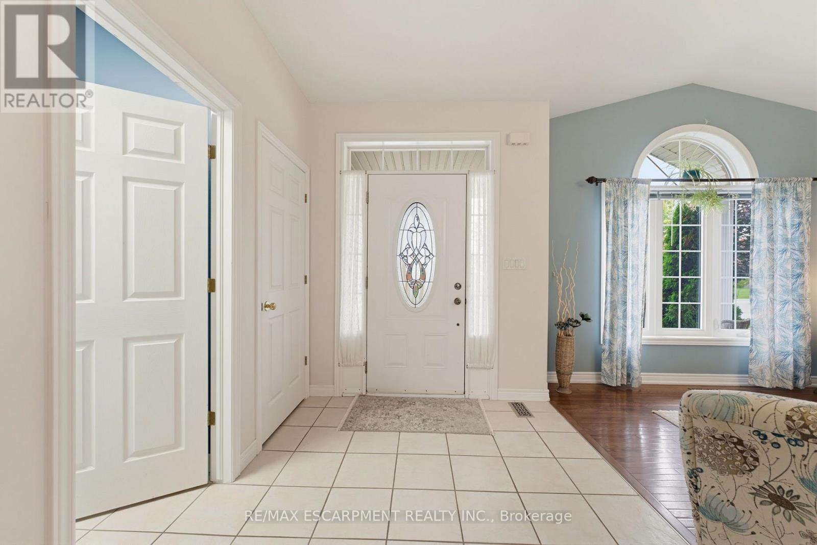 39 OAK CRESCENT - 5