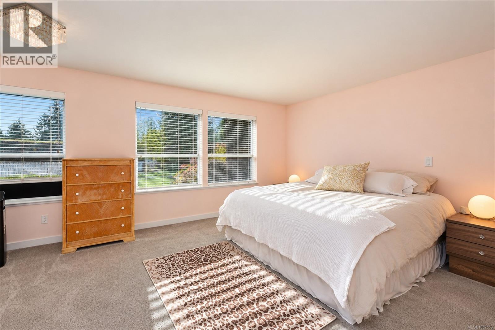  3601 Arbutus Drive North, Cobble Hill
