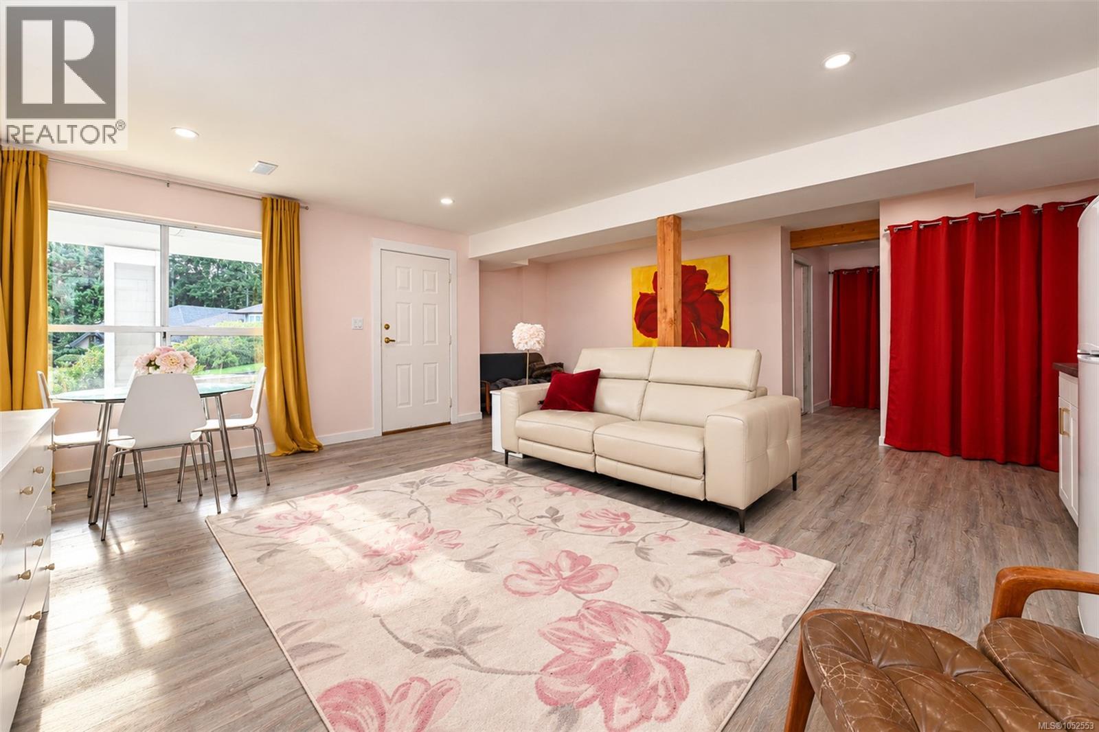  3601 Arbutus Drive North, Cobble Hill