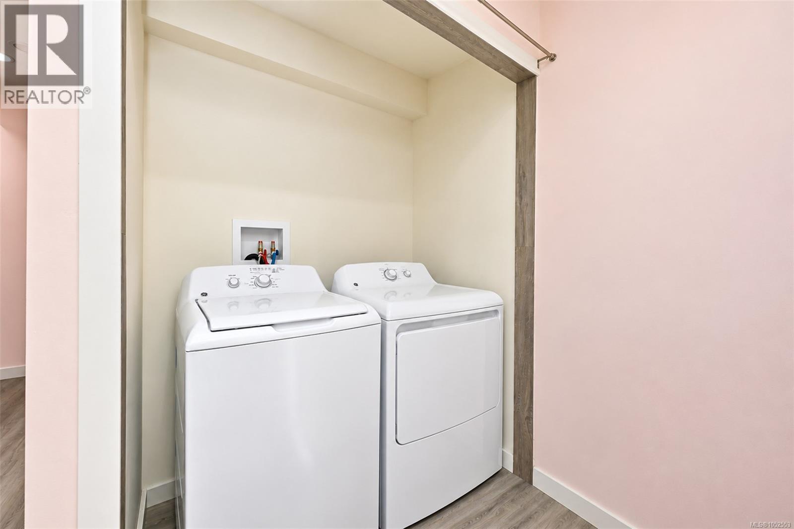  3601 Arbutus Drive North, Cobble Hill