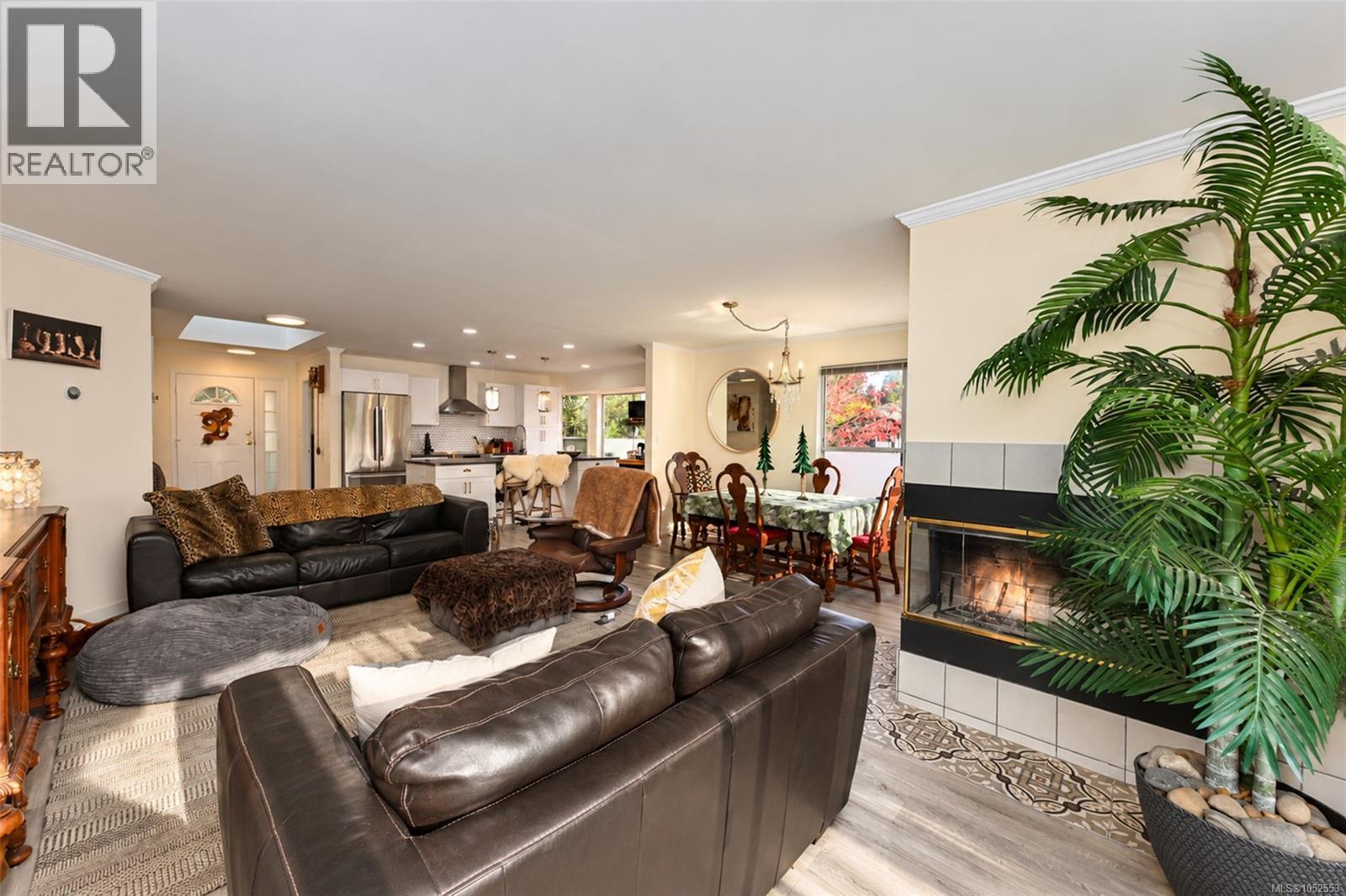  3601 Arbutus Drive North, Cobble Hill