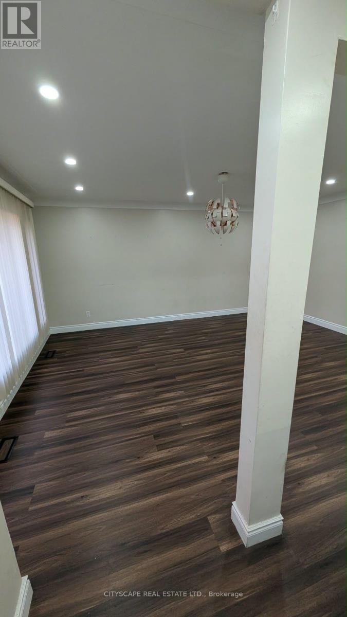 MAIN - 57 CLARENDON AVENUE, Hamilton (Balfour) — photo 8