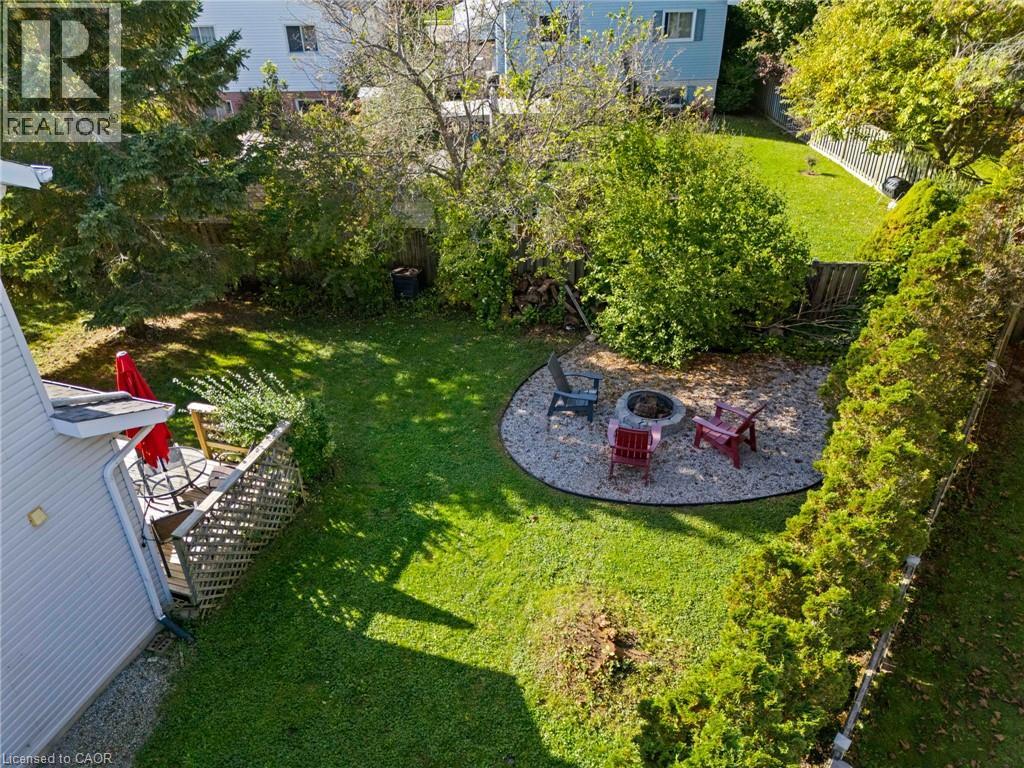 29 Leslie Avenue — photo 35