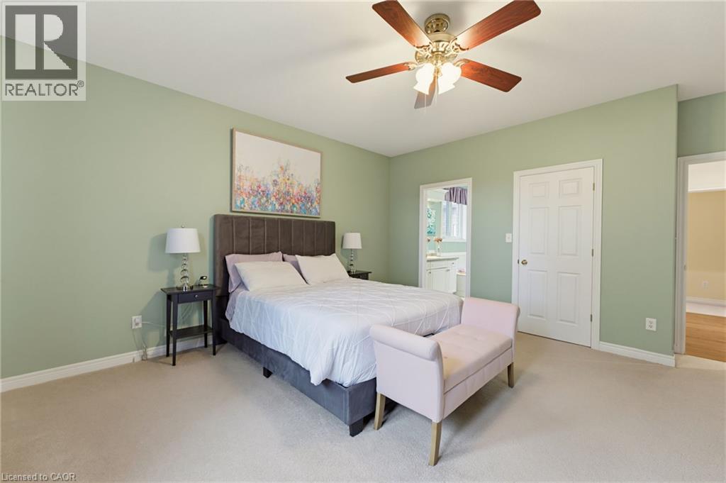 39 Oak Crescent — photo 19