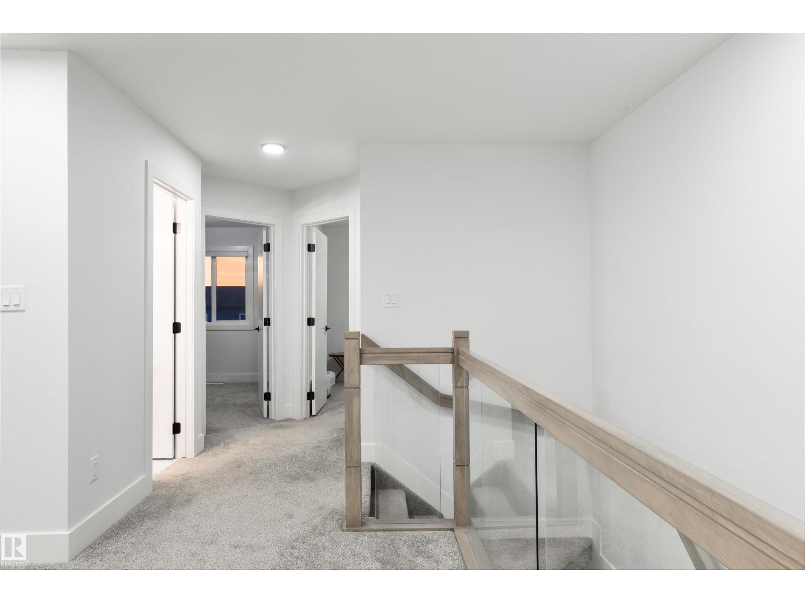 4373 37 Street, photo 15
