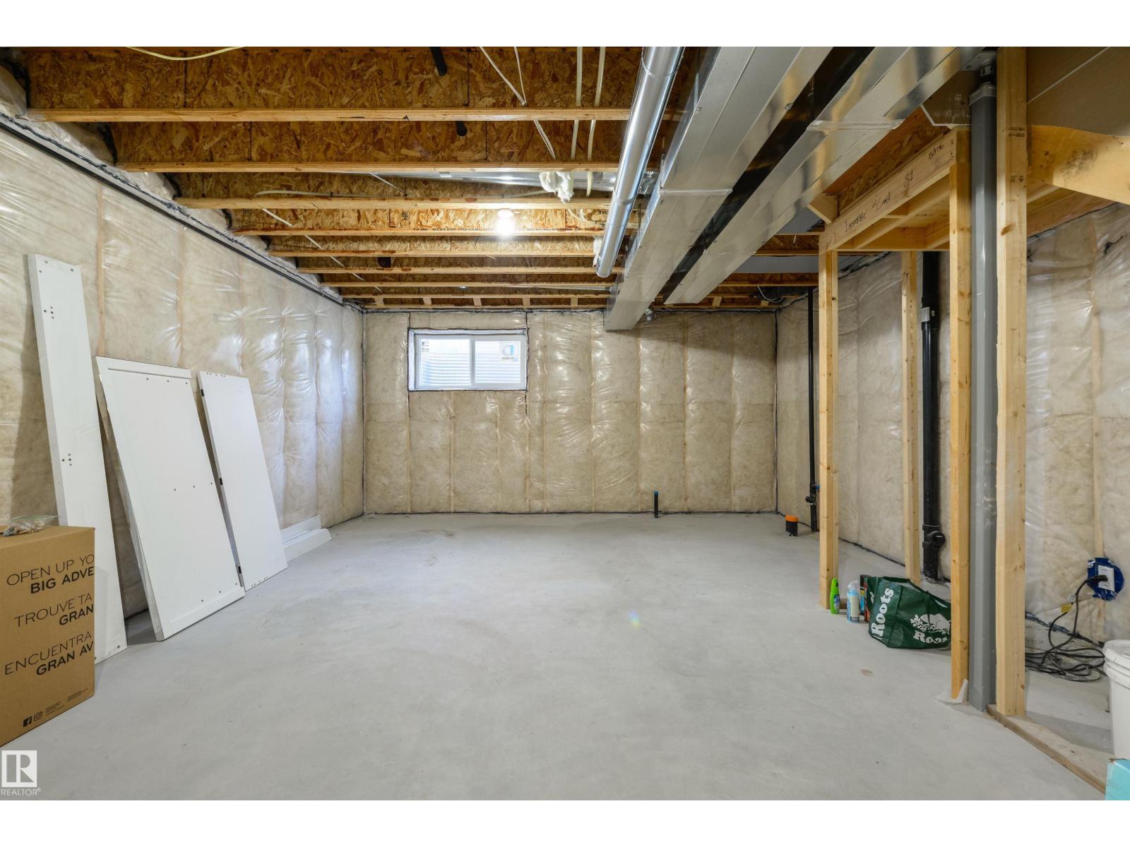 4373 37 Street, photo 31