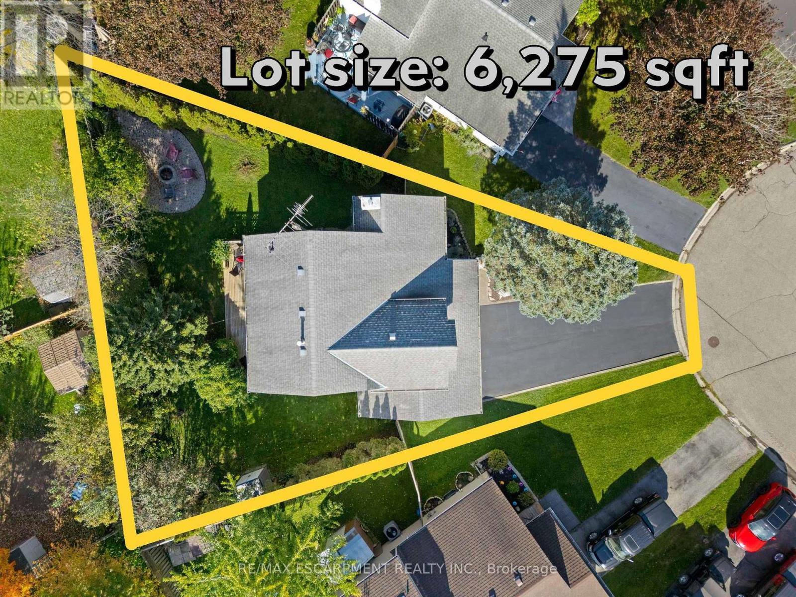 29 Leslie Avenue — photo 44