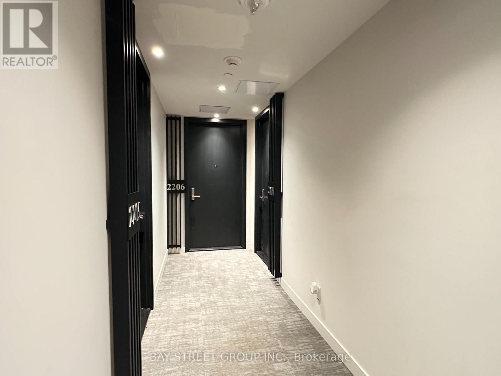 2207- 81 Wellesley Street East, Toronto, ON photo 30