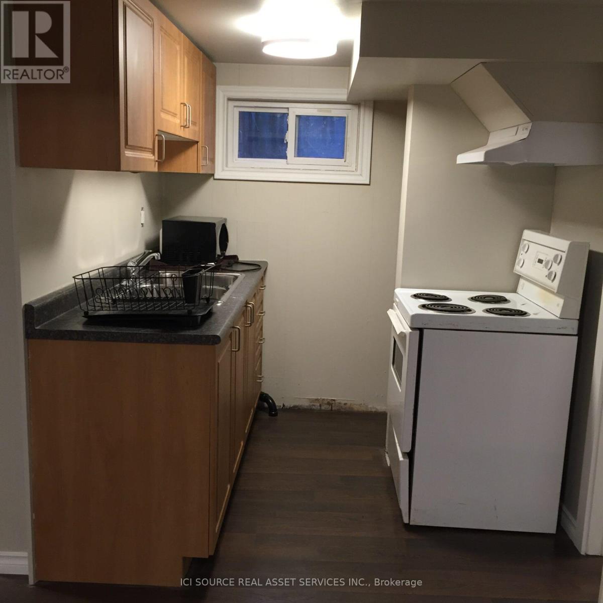 50 RUSHLEY DRIVE - 22