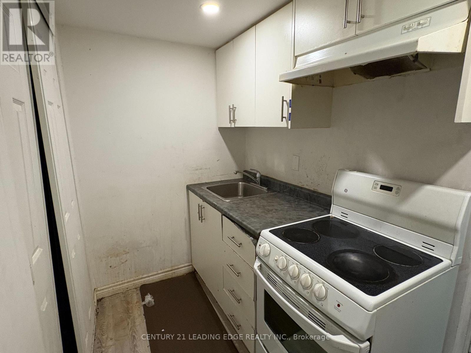 BSMT - 17 CADDY DRIVE, Toronto (Woburn) — photo 12