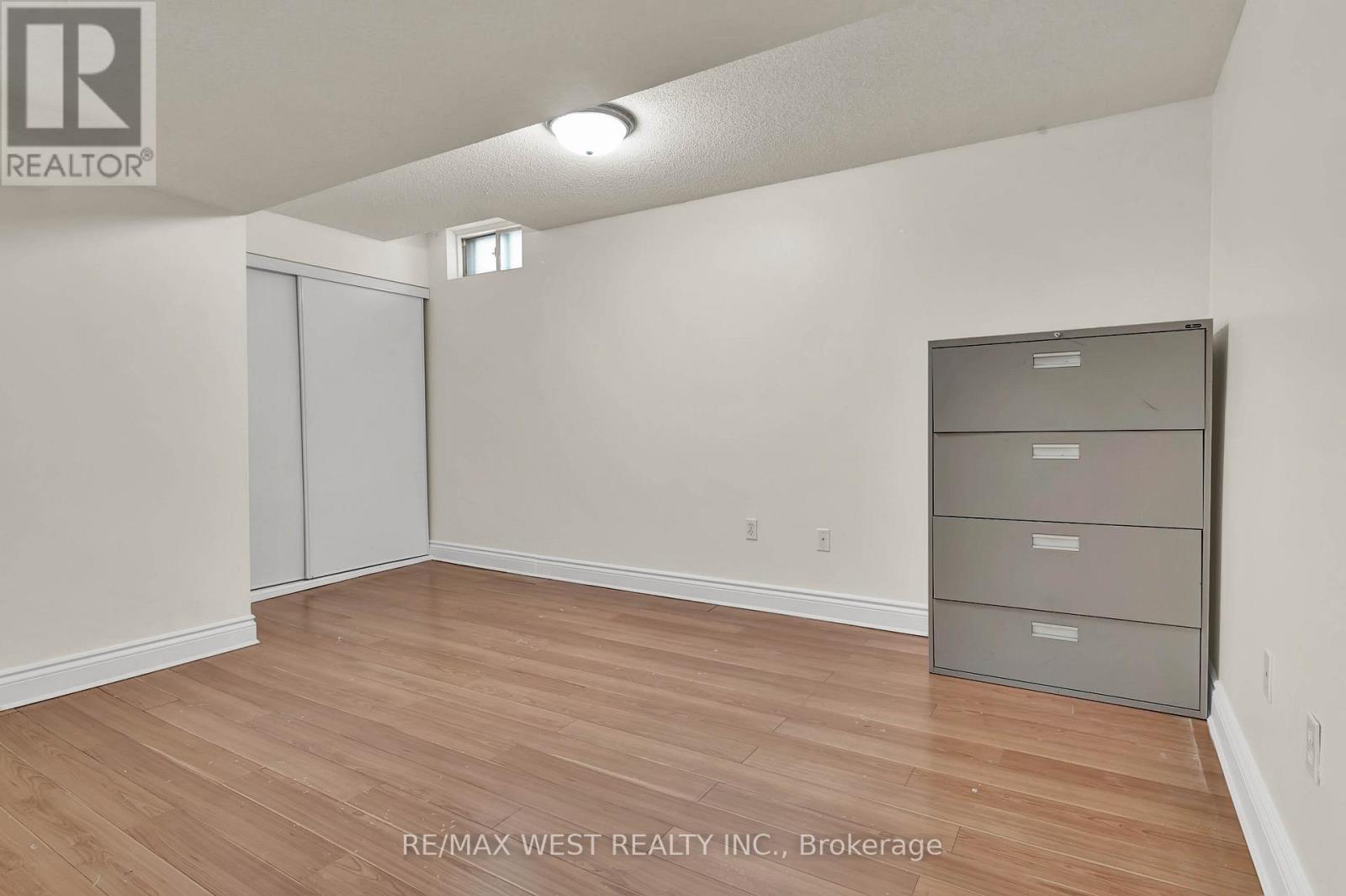 BSMT - 131 BERNARD AVENUE, Richmond Hill (Devonsleigh) — photo 7