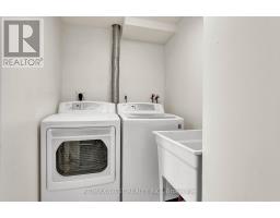Bsmt - 131 Bernard Avenue, Richmond Hill, ON L4C9Z6 Photo 10