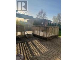 22 Mckenzie Crescent, Barrie, ON L4N5R6 Photo 8