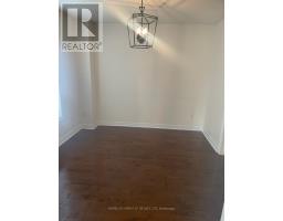 22 Mckenzie Crescent, Barrie, ON L4N5R6 Photo 9