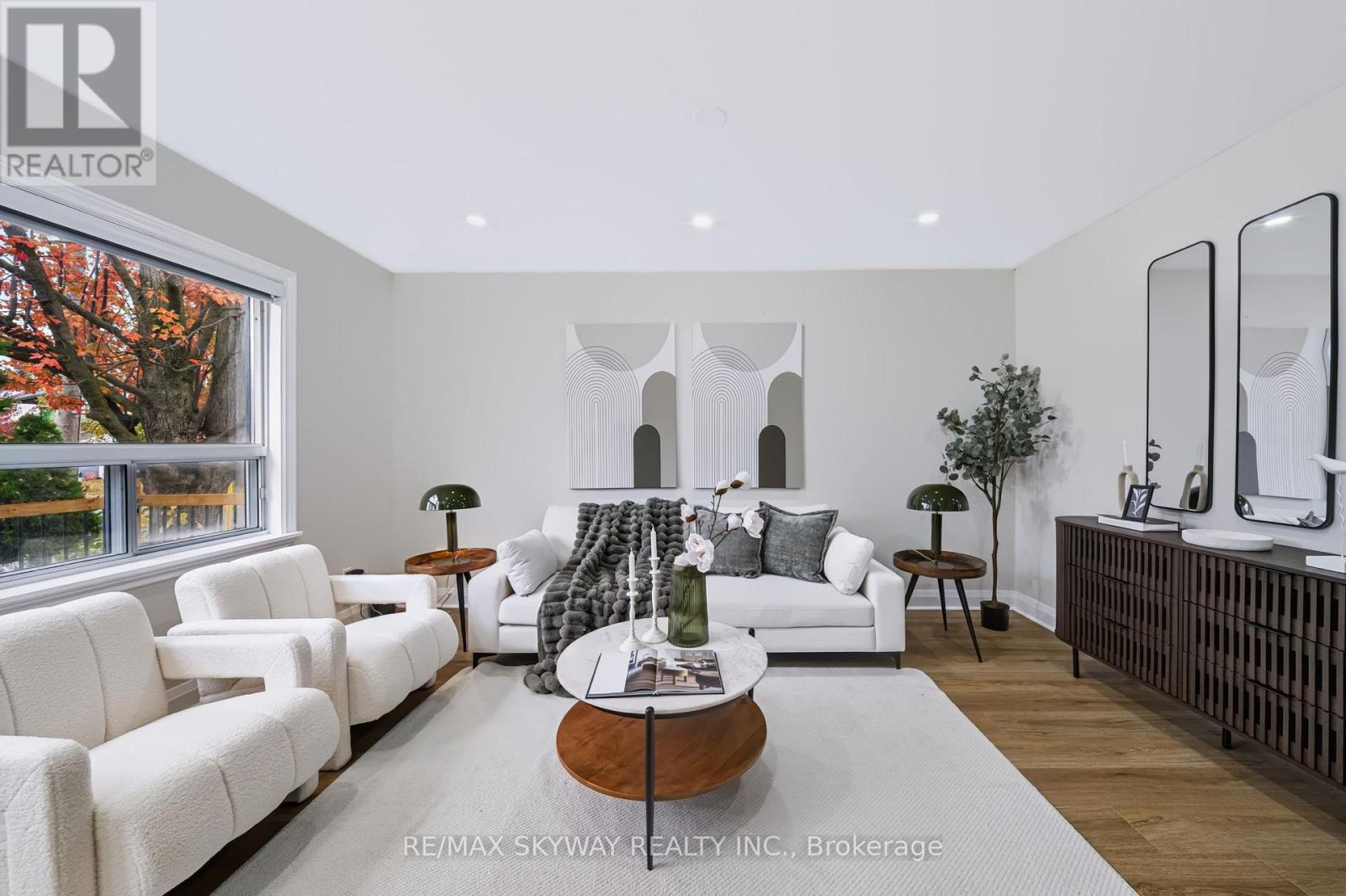 10 REXWAY DRIVE - 30