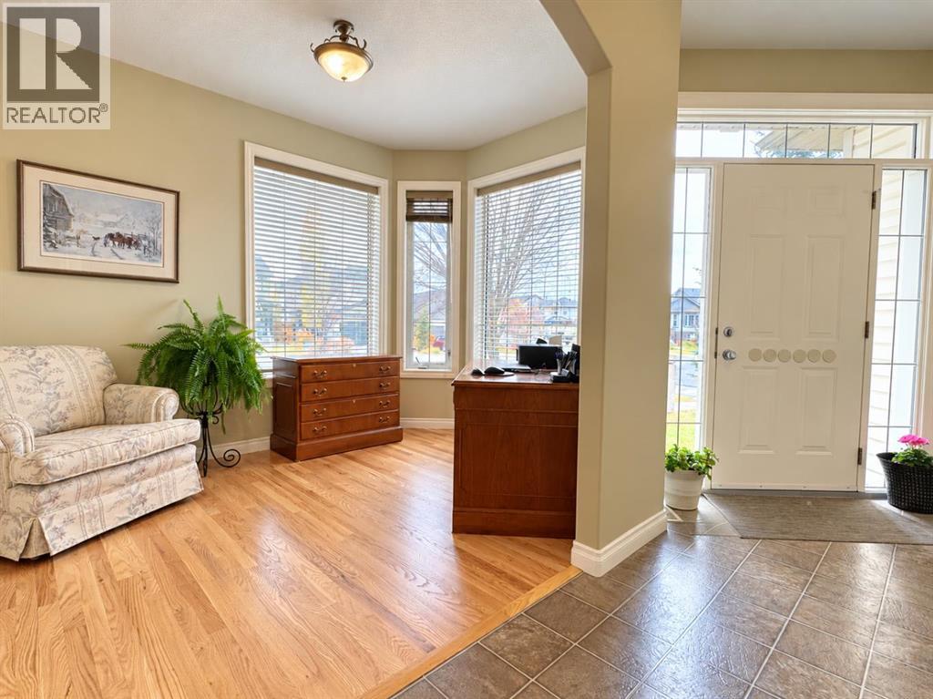 14 Cimarron Park Cove, Okotoks — photo 3